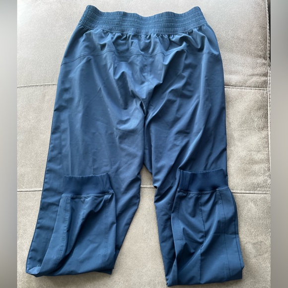 Lululemon joggers - Picture 2 of 2